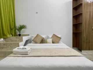 Central Adress CD12 - Bucharest - 1