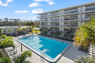Studio Apartment with Spacious King & Queen Bed, Pet-Friendly, 8 Min from Disney, Pool and Parking - Kissimmee - 7