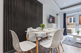 5 Bedroom 3 Bathroom House - Sleeps 10 - Central Location , Self Check-In, Fast Wifi and Smart TV by Yoko Property - Banbury - 4