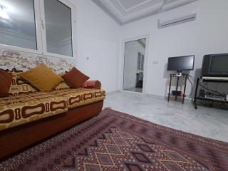 Comfortable Private Room with Fast Wi-Fi - City View - 1