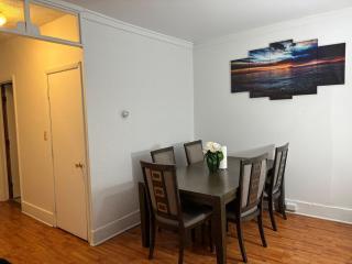 3 bed unit Retreat near Ann Arbor King Bed - 5