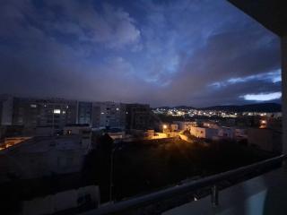 Comfortable Private Room with Fast Wi-Fi - City View - 3