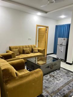 Luxury Furnished 2 bed apartment for rent - 4