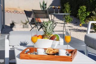 Casa BELLADONNA with Heated pool and Kids Playground - Sinožići - 5
