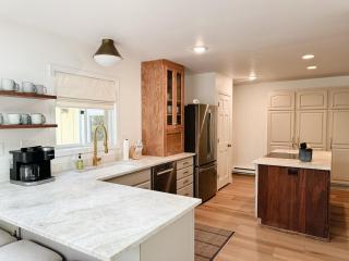 Downtown Sister Bay New Listing - Cardinal Retreat - Sister Bay - 7