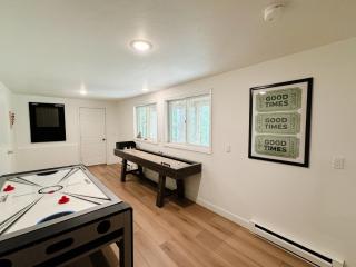 Downtown Sister Bay New Listing - Cardinal Retreat - Sister Bay - 2