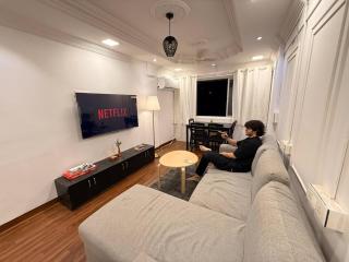 Elite Suite 2 - Premium 2BHK - Lokhandwala Andheri - Mumbai - 5