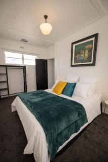 La Banque, Art Deco Elegance - Launceston - 6