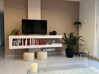 A few steps from BASEL with Balcony and free private parking - 4