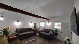 Country Cottage by the Bridge - Pulaski - 4
