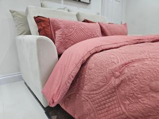 StayZen Apartments - Private Garden & Free Parking Ground Floor Central Woking - Business & Leisure - 5