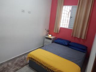 Casa de cond com piscina e churrasqueira particular - Itanhaém - 1