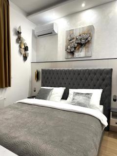 Bellamy stylish studio apartment with free garage - 7