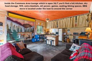 Blind Cabin Off-Grid, Pet-friendly w Hot Tub - - 8