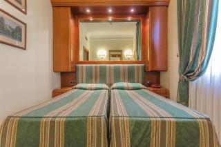 Raeli Hotel Luce - Roma - 1