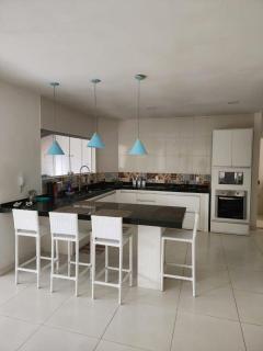 Quarto com Ar-Condicionado em Casa Compartilhada a 5 Min da Praia - Arraial d'Ajuda - 9