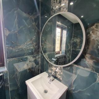 6 Bedroom Bungalow in Upminster - - 8