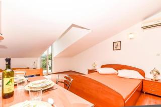 Apartments by the sea Zaboric, Sibenik - 22720 - 8