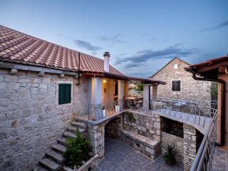 Family friendly house with a swimming pool Zastrazisce, Hvar - 23743 - Zastražišće - 9