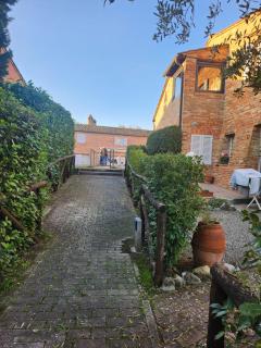 Leonina Country House by Francigena Apartments - Casetta - 0