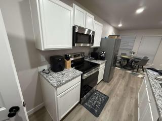 Freshly Built Cottage-Style Home - Lubbock - 4