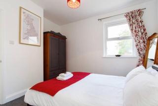 Funky Easton flat with parking - 5