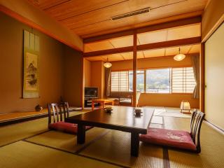 Hotel Hoho "A hotel overlooking the Echigo Plain and the Yahiko mountain range" formerly Hotel Oohashi Yakata-no-Yu - Niigata - 2