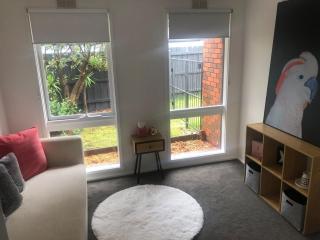 Pamela Place, quiet family holiday close to beach! - Mornington - 6