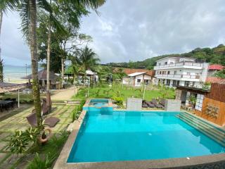 Casa Loubel Beach Resort - 1