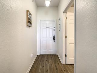 Beautiful Townhome Old Town - 6