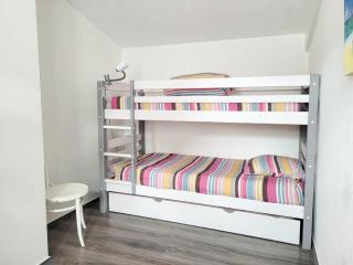 Maison spacieuse 5 pièces à La Palmyre, proche mer, idéale pour 8 personnes, Patio et Barbecue - FR-1-705-94 - 7