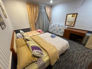 Riverview Vintage Home 8pax Kuching - Kuching - 4