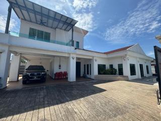 Villa Aainaa Homestay - Pasir Mas - 0