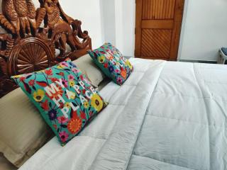 Private 2 bedroom Apartment with breakfast - Guwahati - 8