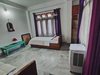 Private 2 bedroom Apartment with breakfast - Guwahati - 5