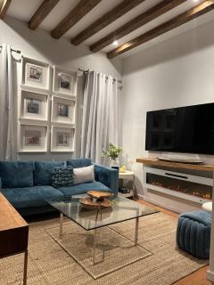 A Dedicated Space To Unwind - 7