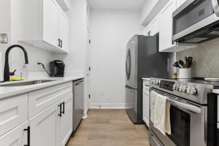 CozySuites Chandler 1BR with 2 pools & Jacuzzi 09 - Chandler - 3