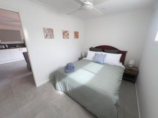 A newly renovated home and only 2 minutes to Highway - modern and handy - 1