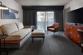 Courtyard by Marriott Fresno - 3