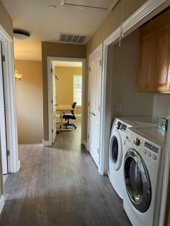 Cozy 3-Bedroom house with central AC and heating - Fremont - 3