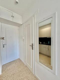 Sea View Studio with Balcony, Near Italy & Monaco - Mentone - 5