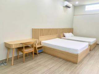 Moc Son Apartment - Attractive price for week and month stay - Serene Beachside Retreat Near Marble Mountains - Da Nang - 1