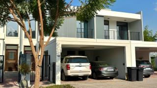 3BR Ensuite Villa in Motor City - ShamsGetaways - 5