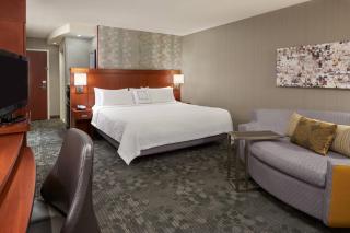 Courtyard by Marriott Kingston Highway 401 - Kingston - 5