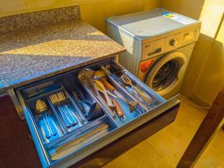 Upanga Modern Apartment - 4