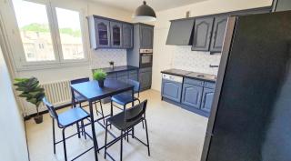 La Comète 4 Bedroom WiFi TV - Saint-Étienne - 6