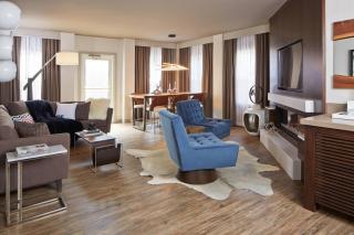 The Del Monte Lodge Renaissance Rochester Hotel & Spa - Rochester - 1