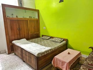 Cosy Homestay 600m from Kumbh No Vehicle Zone - Prayagraj - 2