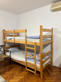 Hostel Mondeo - Belgrado - 1