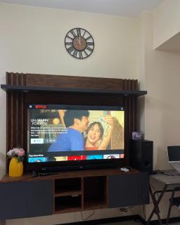 BayFront 1BR with Fast Wifi, Netflix & Free Pool, Near PICC, CPP, MOA, OKADA & Airport - Manila - 6